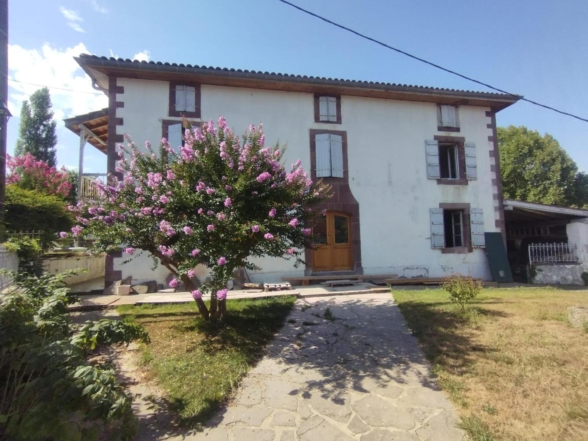 Maison D'Hotes Larraldia Uhart-Cize Bagian luar foto